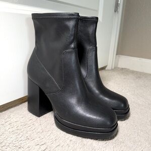 Madden Girl Black Ankle Boots